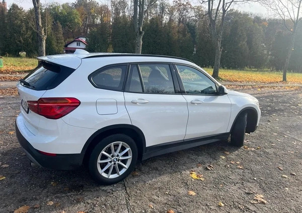 BMW X1 cena 69999 przebieg: 155000, rok produkcji 2016 z Poznań małe 121